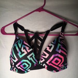 Victoria’s Secret Wear Everywhere Push Up Bra